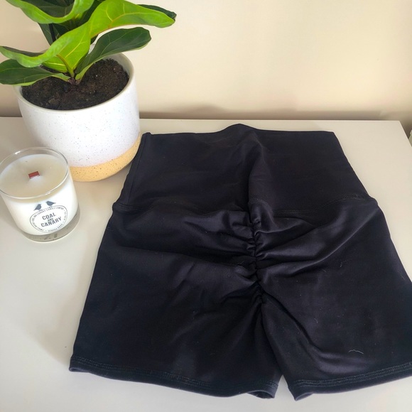 ABS2B Scrunch Booty Compression Tummy Shorts - Picture 3 of 3